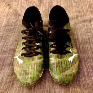 Puma Ultra soccer cleats! US MENS 8